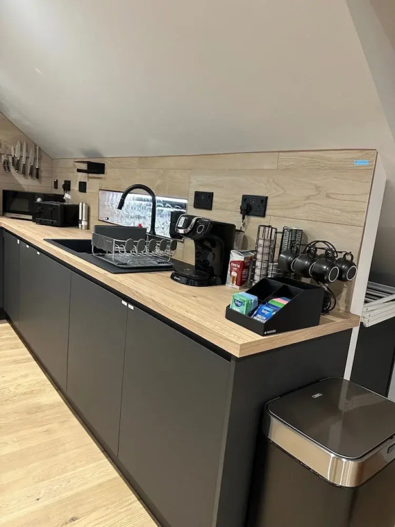 2-bed - Sleeps 6 - Pet Friendly With Free Parking