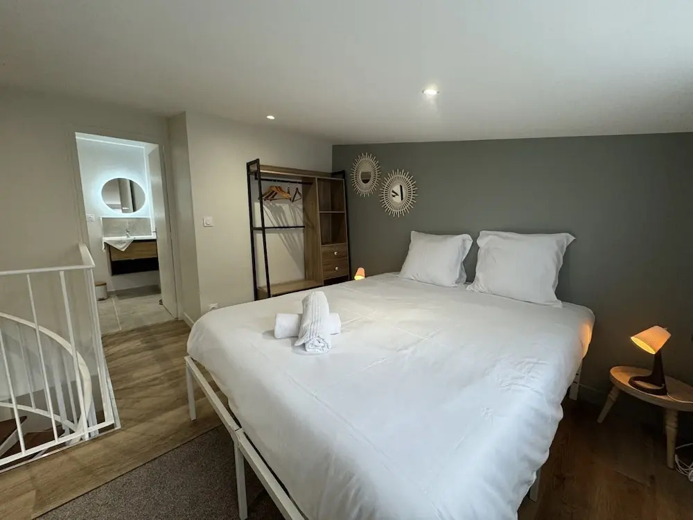 Duplex in Le Mans Near 24 Hours Circuit