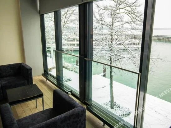 aika seaside living hotel