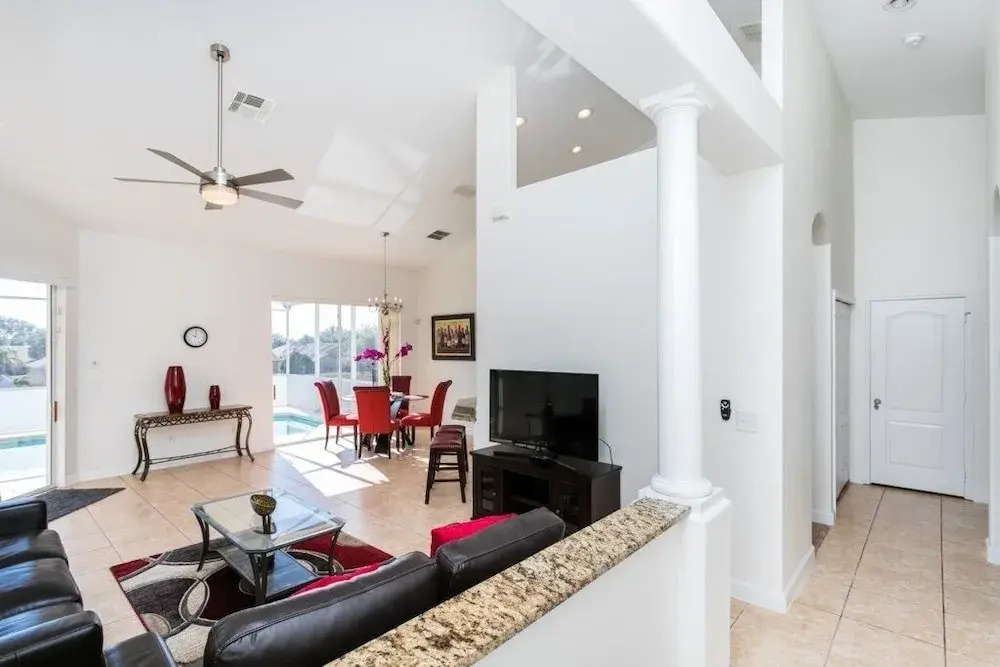 Tuscan Hills 3 Bed, 2 Bath Courtyard Villa 3 Bedroom Villa by Redawning