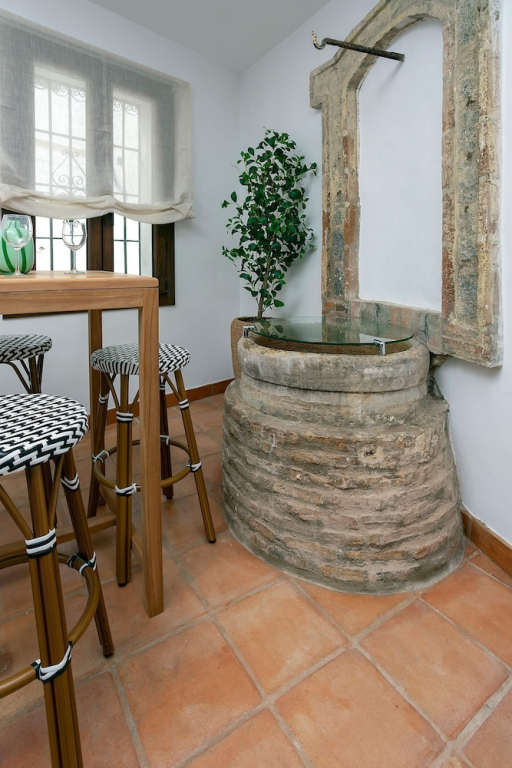 Exclusive 5 Rooms Traditional House in Cordoba. Casa San Pedro