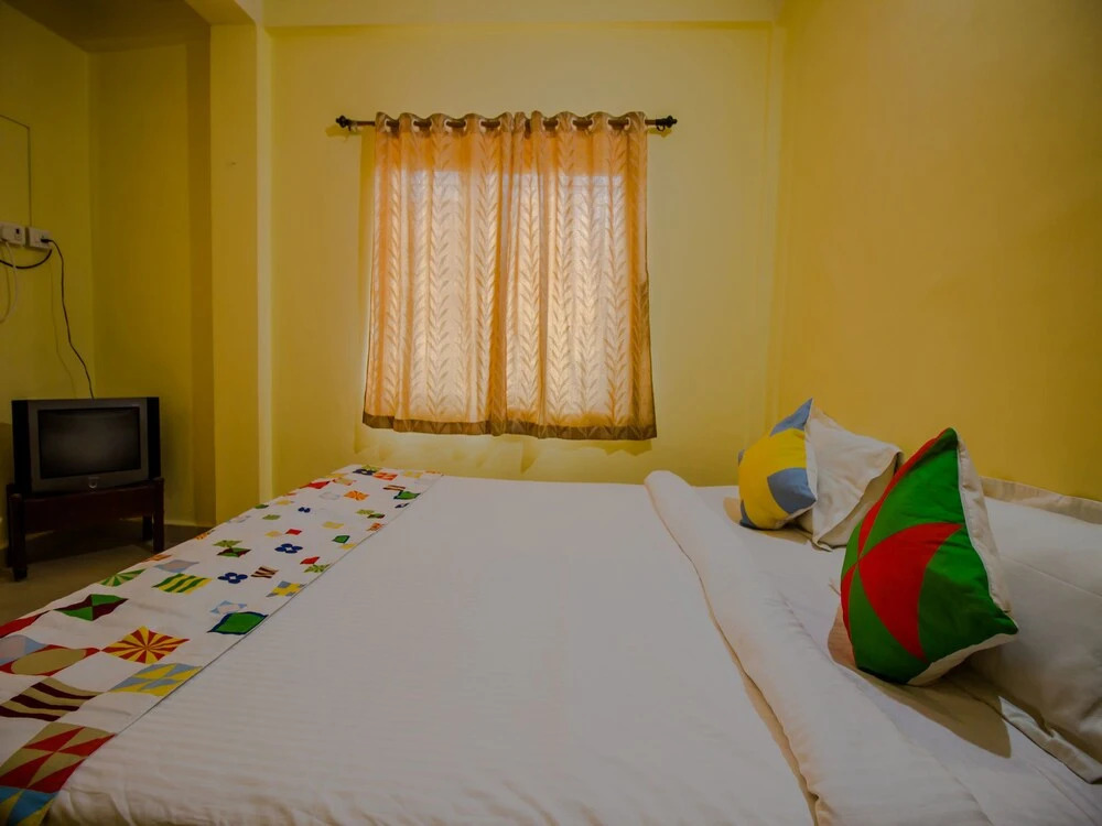 OYO 14180 Home 3BHK near by Ashwem Beach