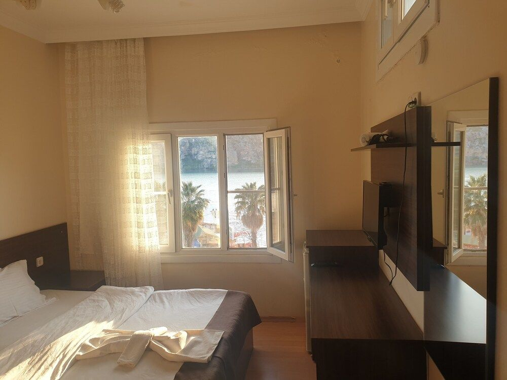 Rosa Otel