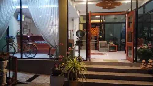 โรงแรมวรัญญูเฮ้าส์ & รีสอร์ท