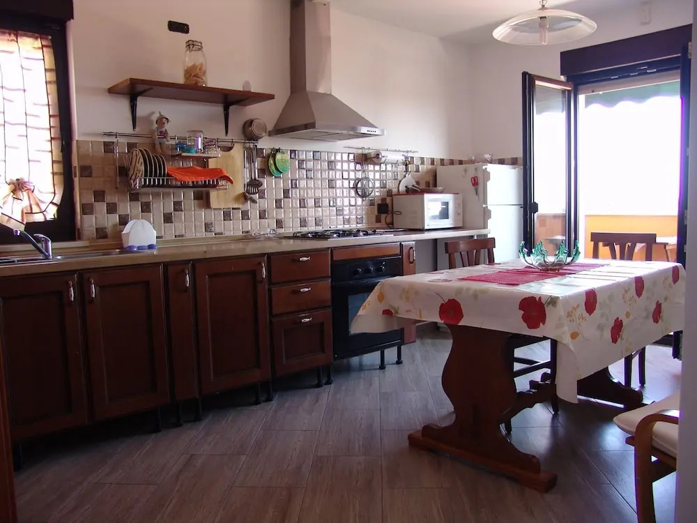 Comfortable Apartment With Fenced Garden and Outdoor Terrace and Grill, Airco