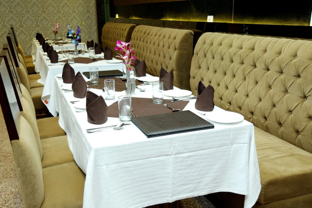 Hotel The Royal Bharti