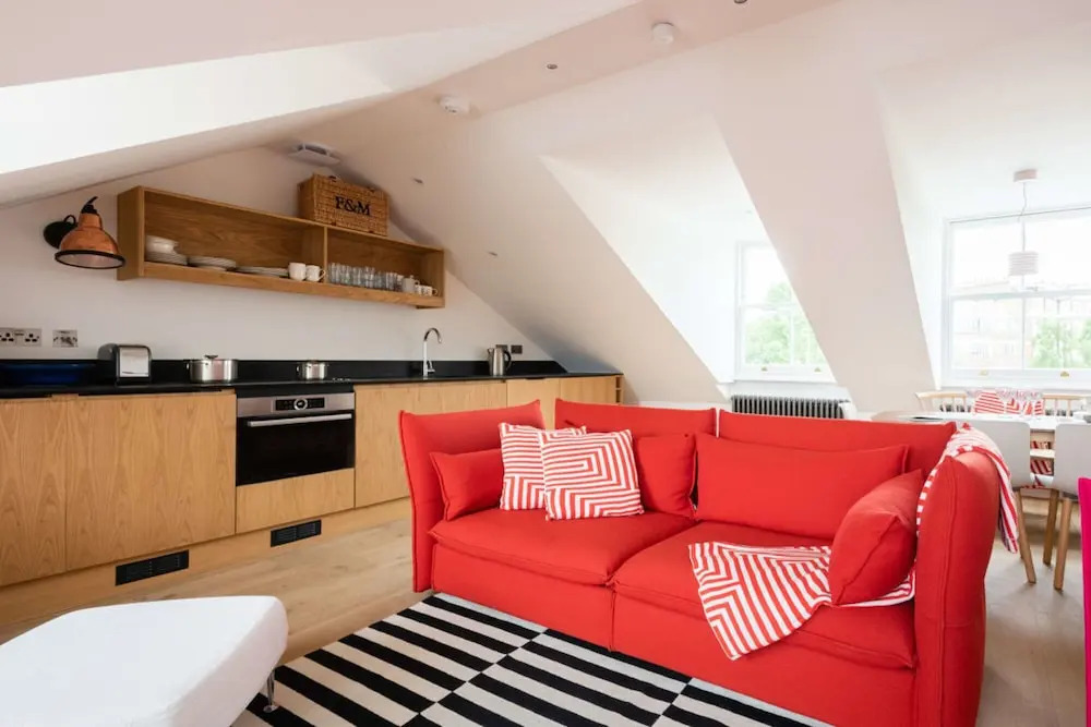 The Lansdowne Crescent - Bright 3bdr Top Floor Apartment in Notting Hill