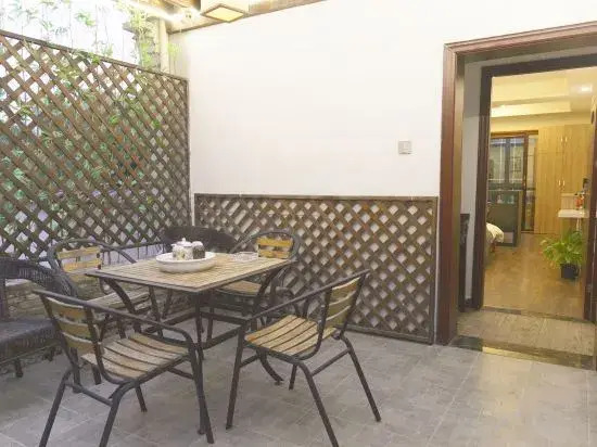 Wuzhen Yinshuxiangshe Design Hotel Xizha Scenic Area South Gate Branch