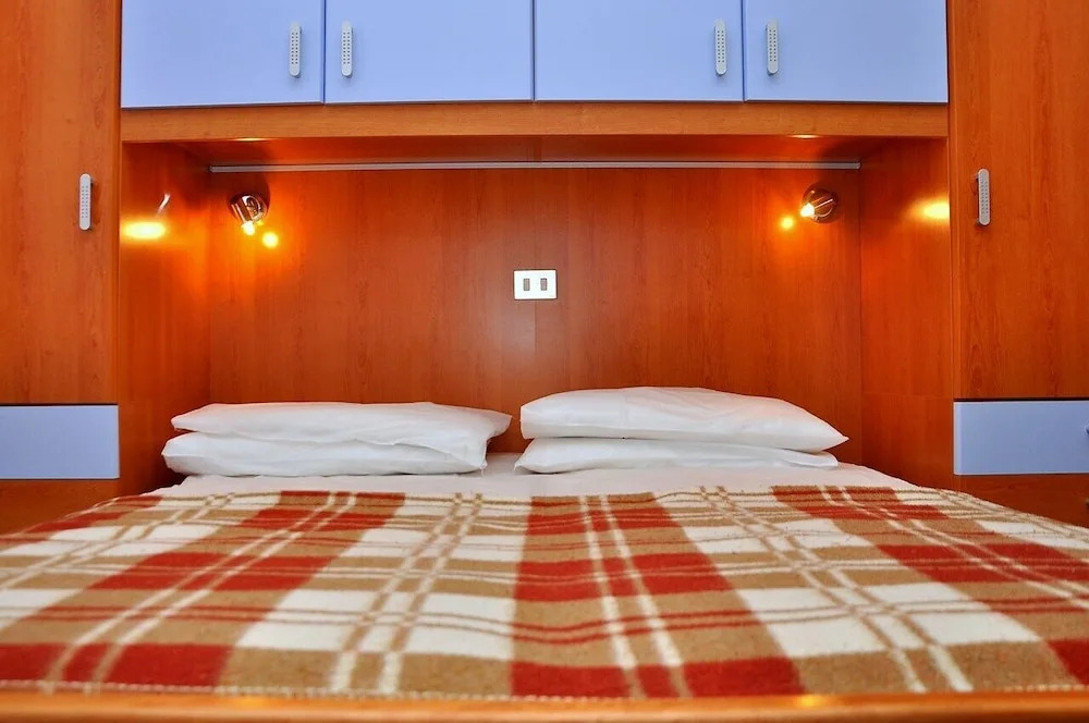 Lovely Holiday Apartment With sea View