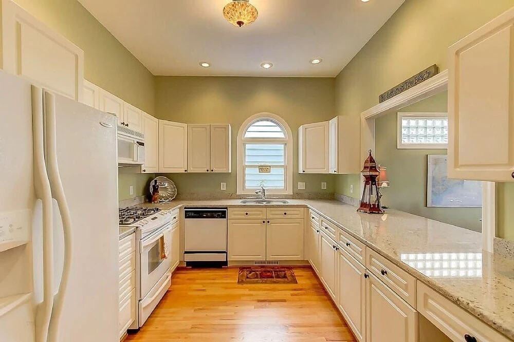 32 Ocean Point