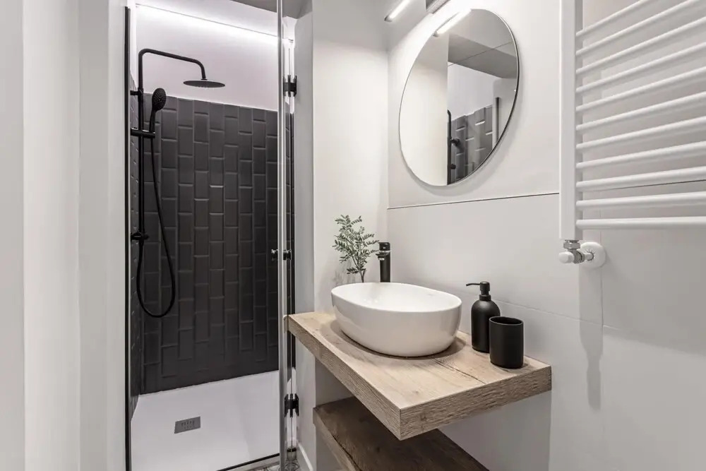 Broto - 4 Bedrooms in Malasa a