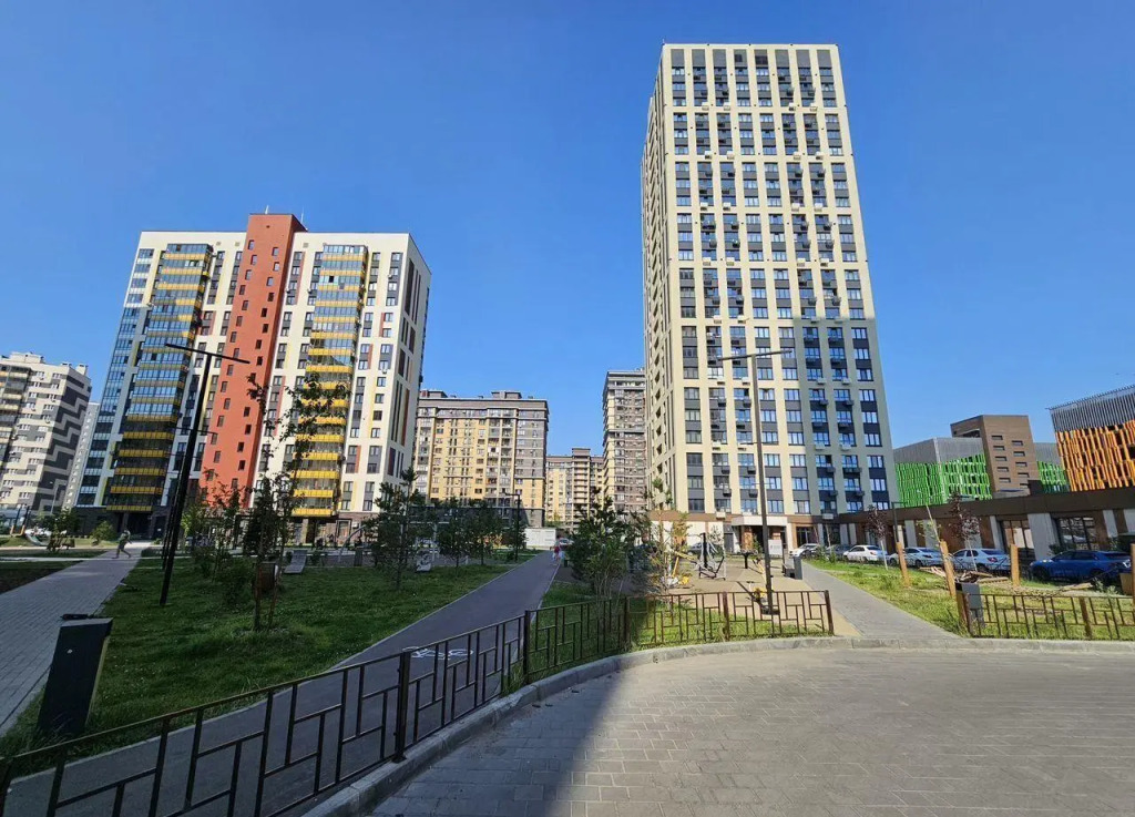 Апартаменты на Александра Курынова 4