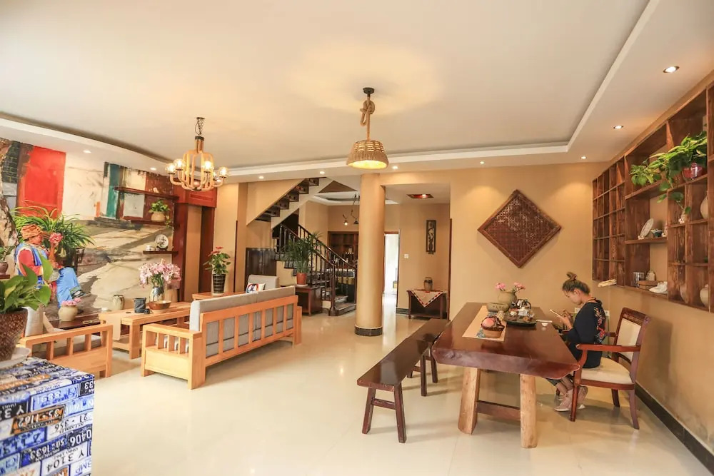 Lijiang Guanfang Garden Holiday Villa