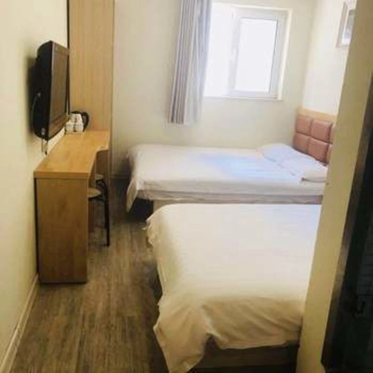 Starway Hotel Qingdao Middle Xianggang Road