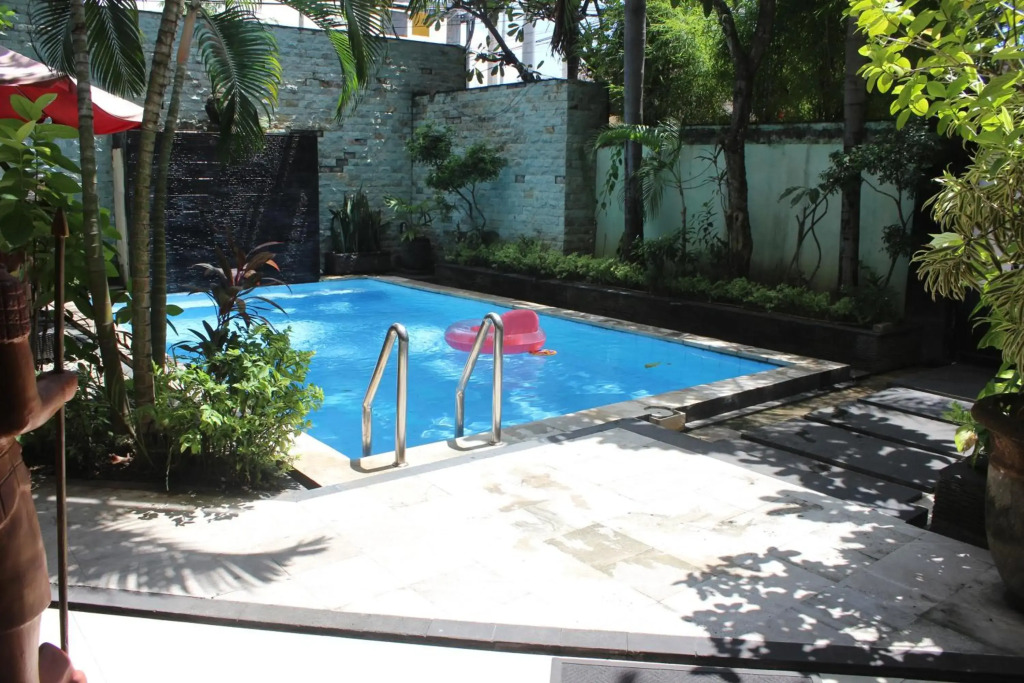 Marinos Place Legian