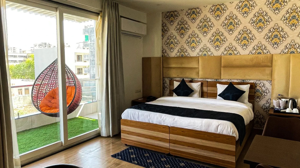 Sky Suites Huda City Center