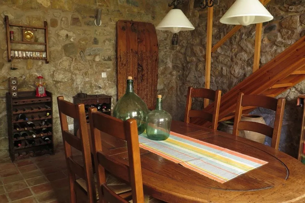 Casa Arnedillo by Apartamentos Arnedillo