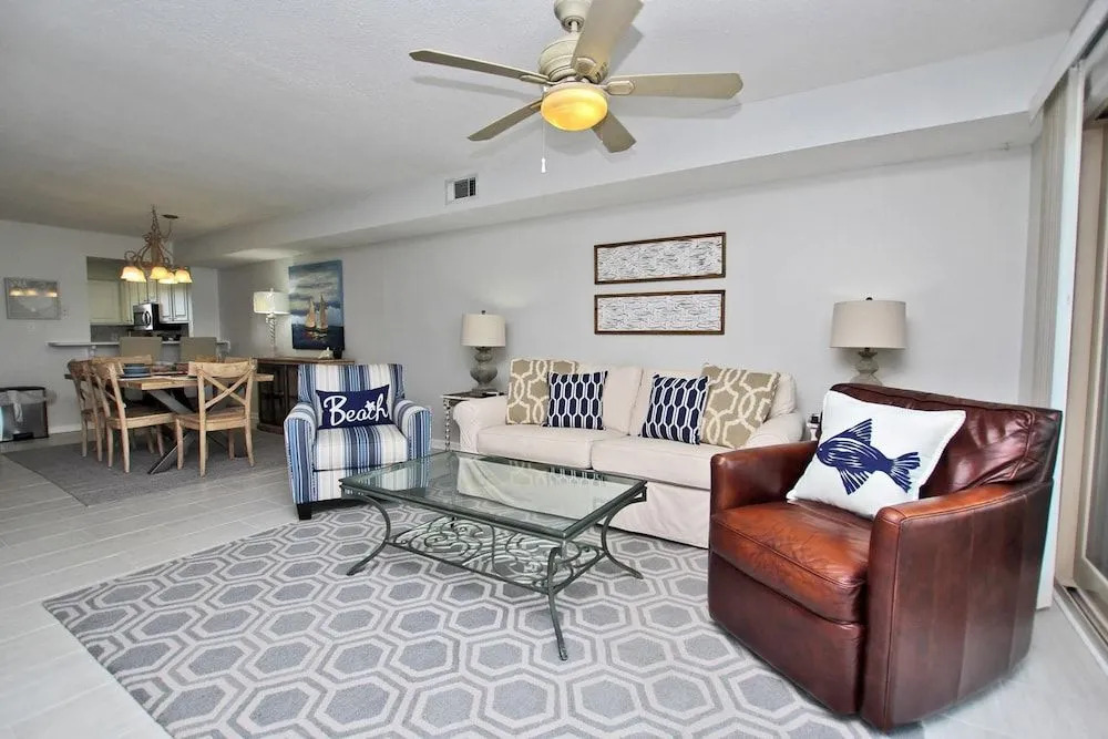 Summerhouse West by Youngs Suncoast