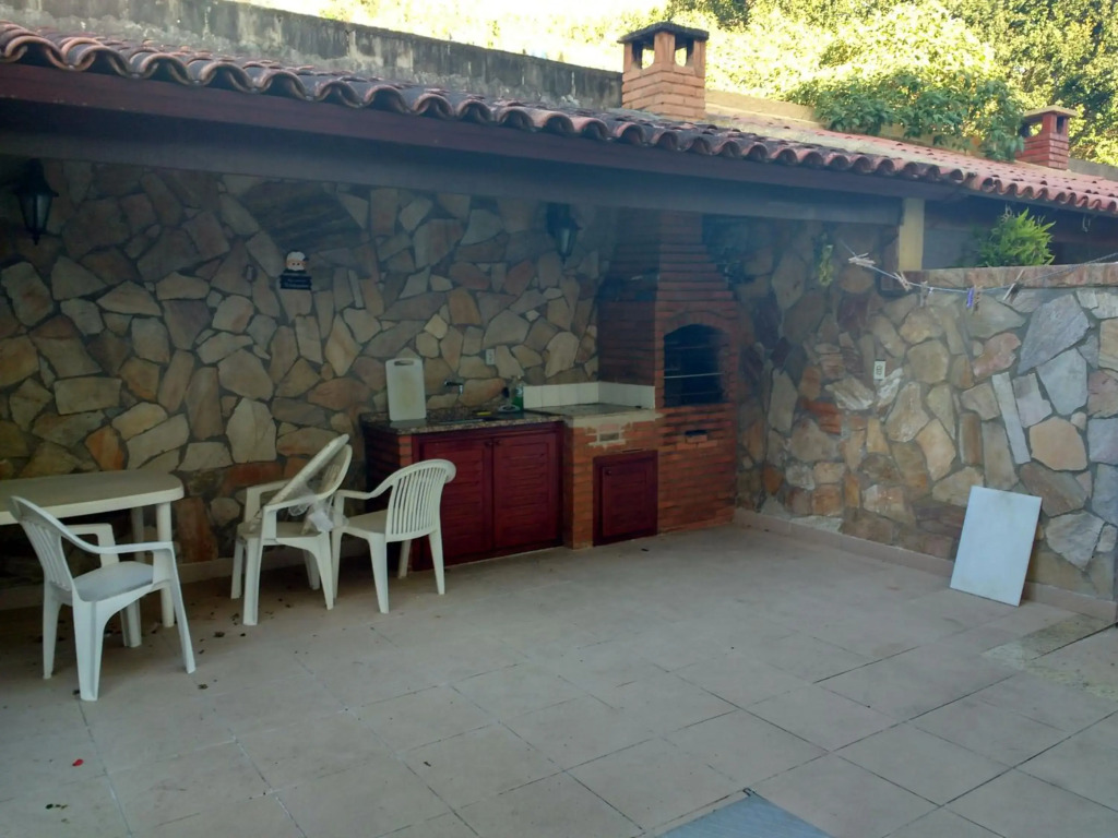Casa 4 quartos Condomínio em Frente a Praia Grande