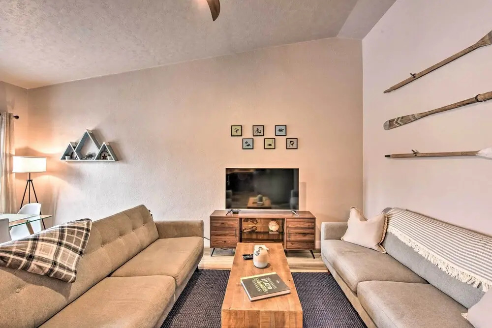 Buena Vista Condo: 1/2 Mile to River & Main St!