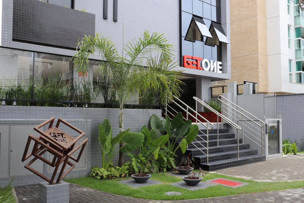 Qavi   Flat Completo No Bessa #getone431