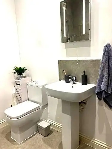Cosy Flat in London II