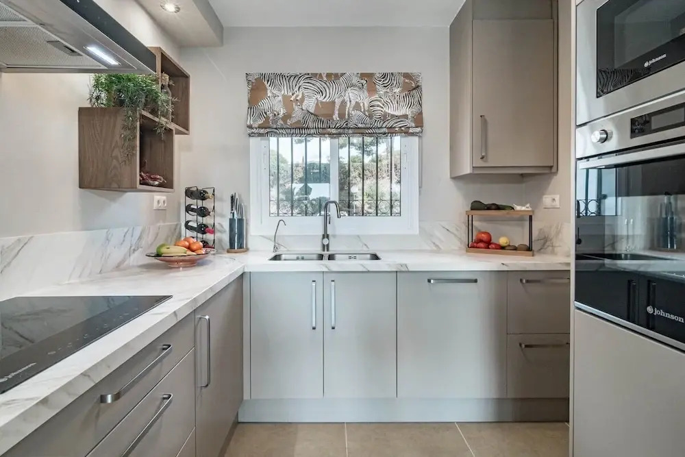 Jm9.4 - Totally Renovated in Stylish Design