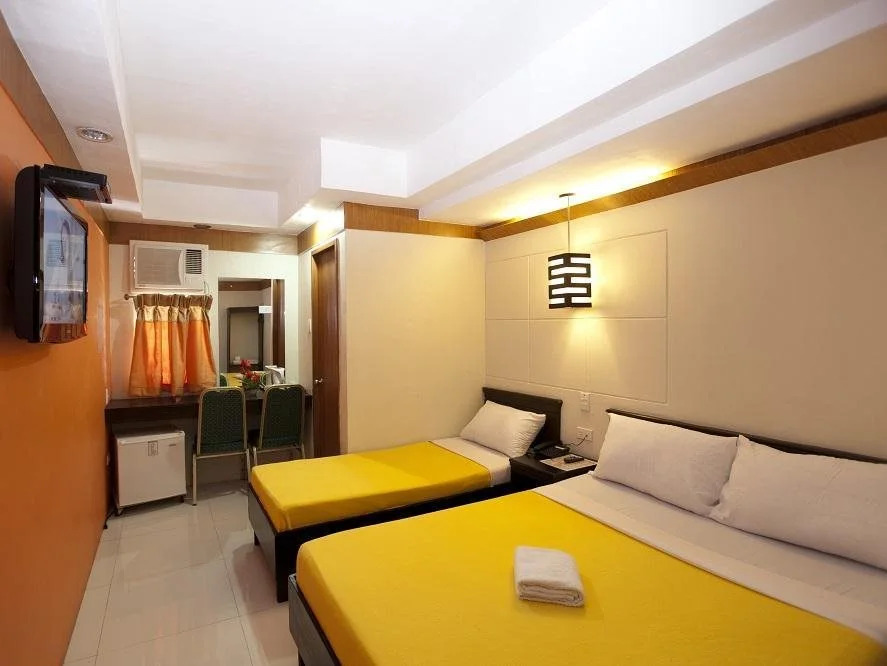 Valleyfront Hotel