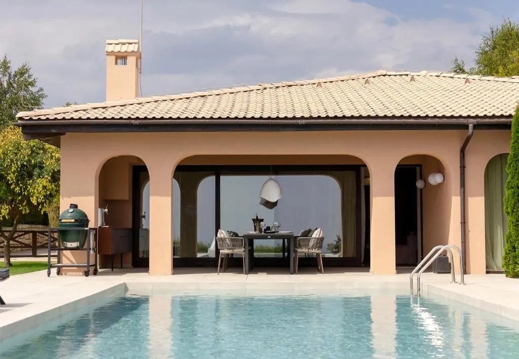 Luxury 4-bedroom Villa in Black Sea Rama Resort by Flat Mаnager
