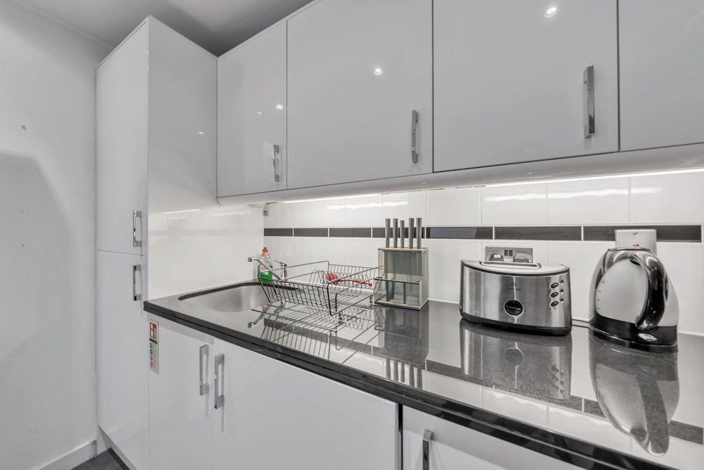 Hertford Flat 4