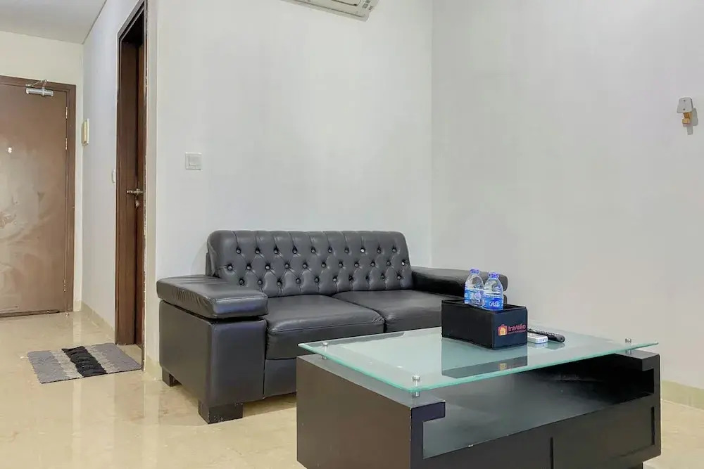 Cozy And Simply Look 1Br Lavenue Pancoran Apartment