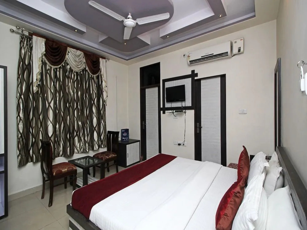 OYO Rooms Gaurav Tower