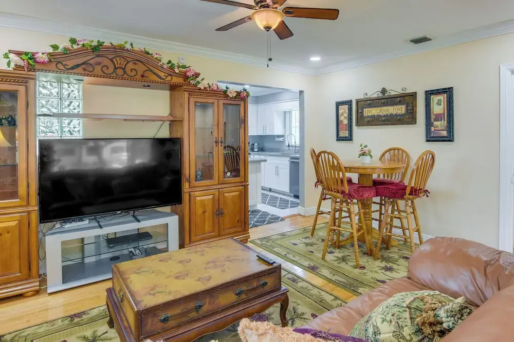 El Portal Vacation Rental ~ 9 Mi to Miami!