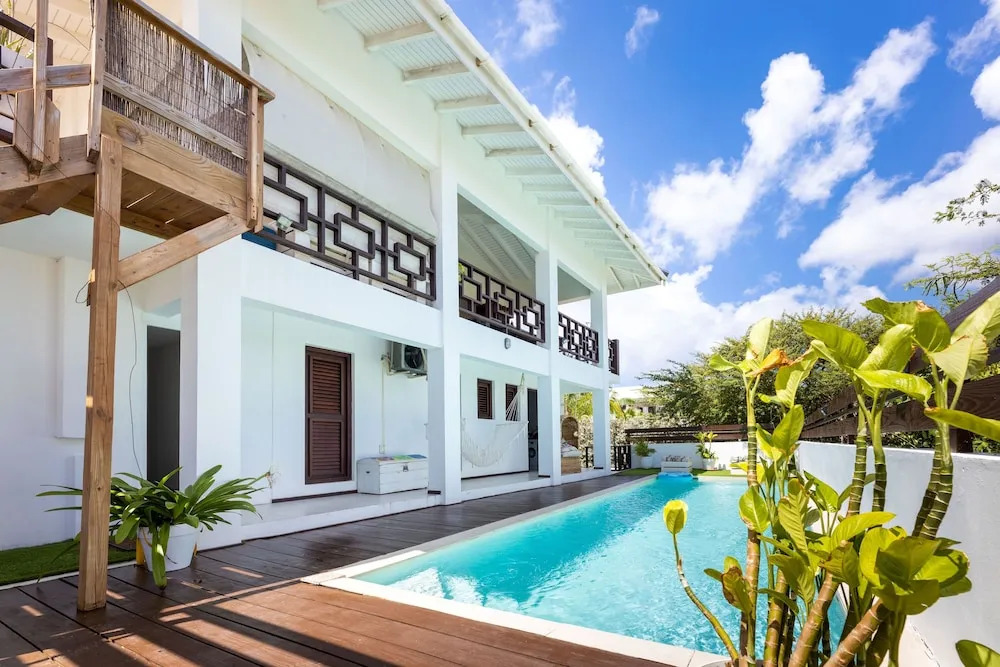 Villa Milonga - beautiful villa with pool near the beach