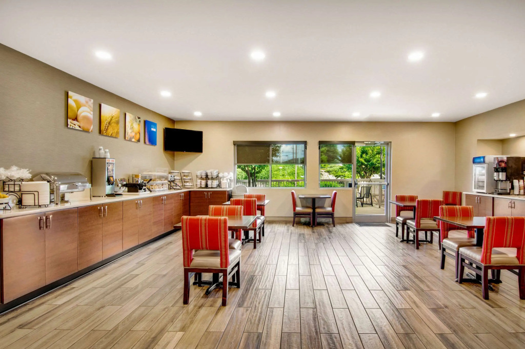 Comfort Inn Airport