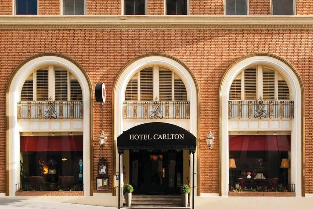 FOUND Hotel Carlton, Nob Hill
