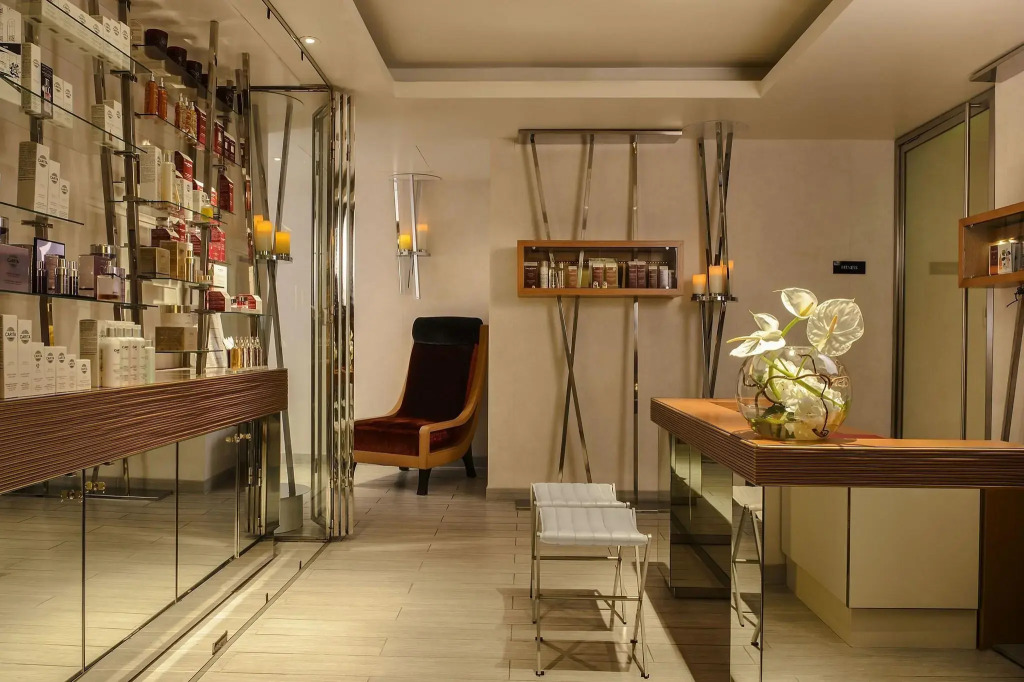 Five Seas by Inwood Hotels