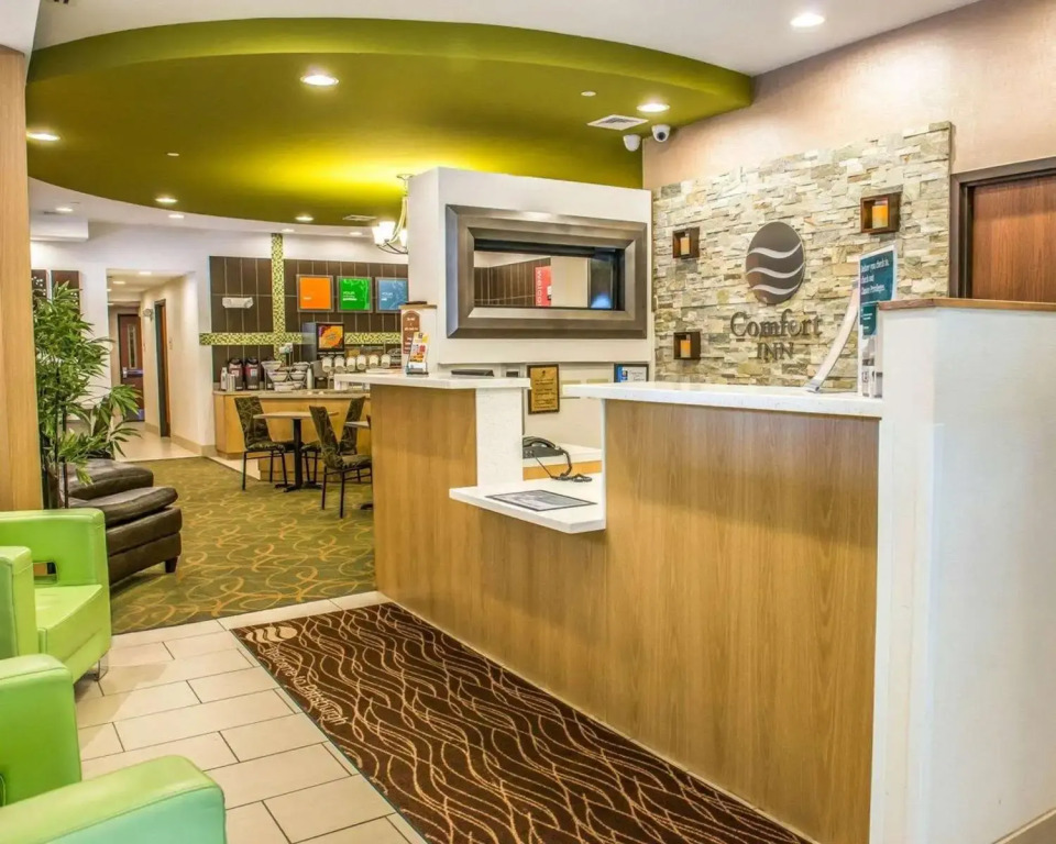 Red Roof Inn Pittsburgh - McKnight Rd