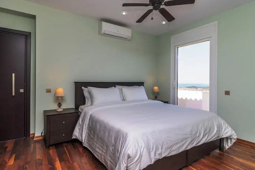 Kbel sea view Villa private pool sleeps8 garden