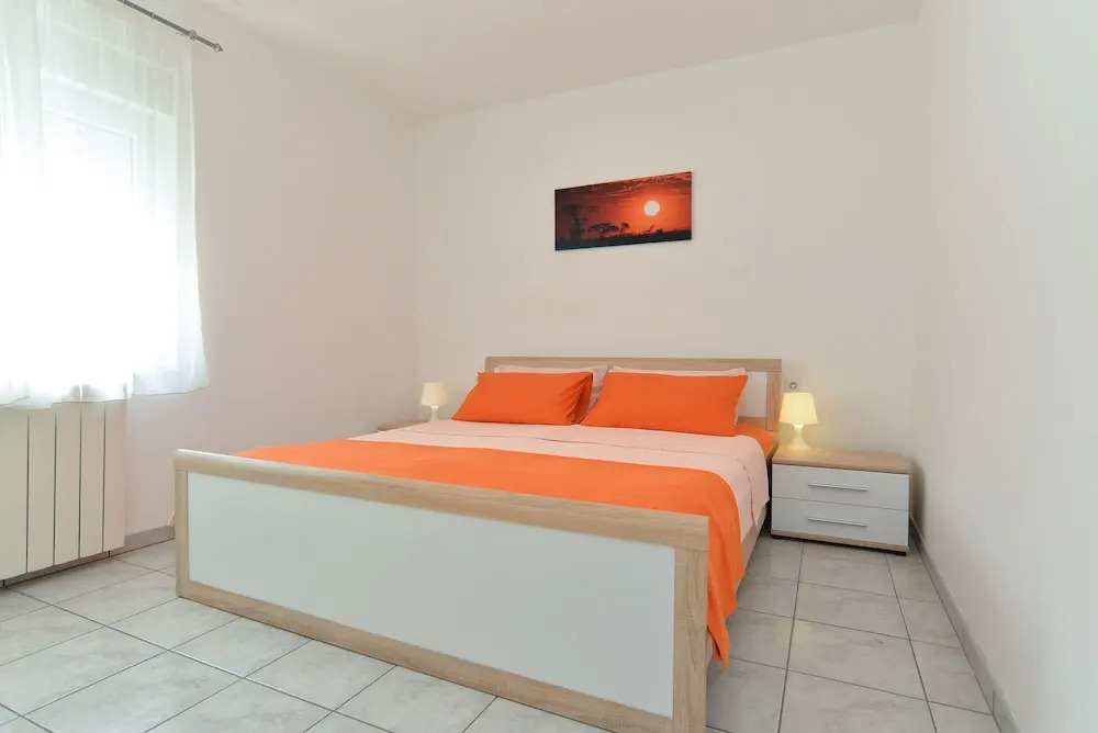 Apartments Tanja 100