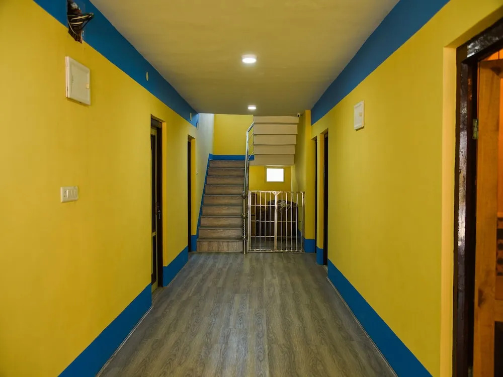 OYO 12850 The Nest