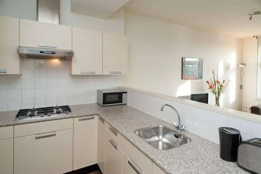 Dam Deluxe Apartments