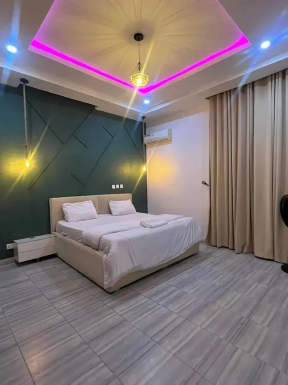 Smridu Hotel