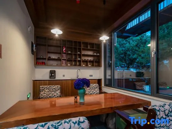 Qinran · Hot Spring Private Bath Courtyard B&B