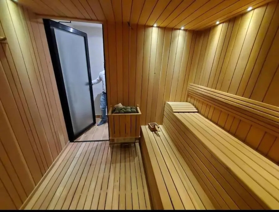 Suite Deluxe 1 bed, city OceanView, pool,Saune,Gym