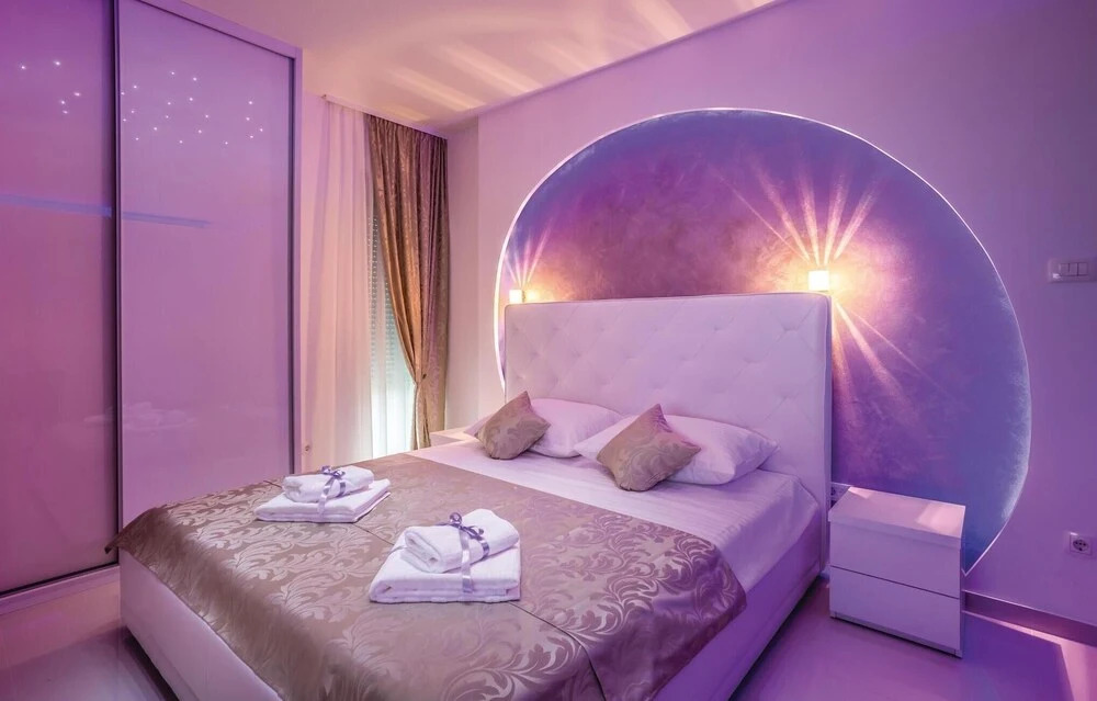 Gorgeous Home In Stobrec With Sauna