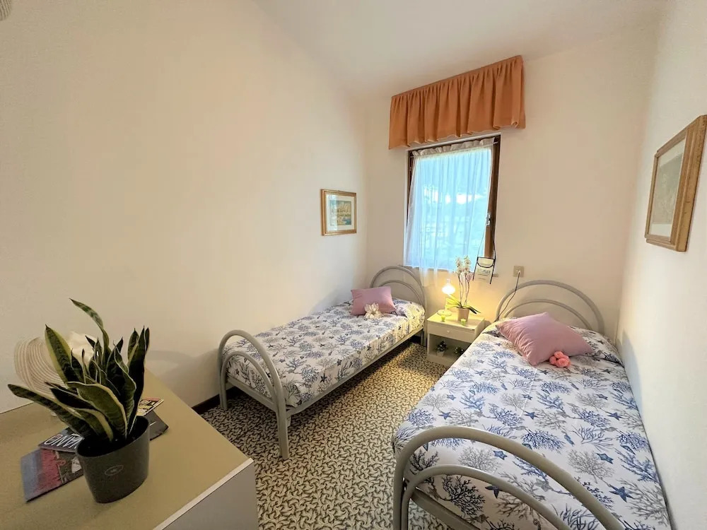 Spetacular Villa on two Floors With Garden 10 Minutes From the sea by Beahost