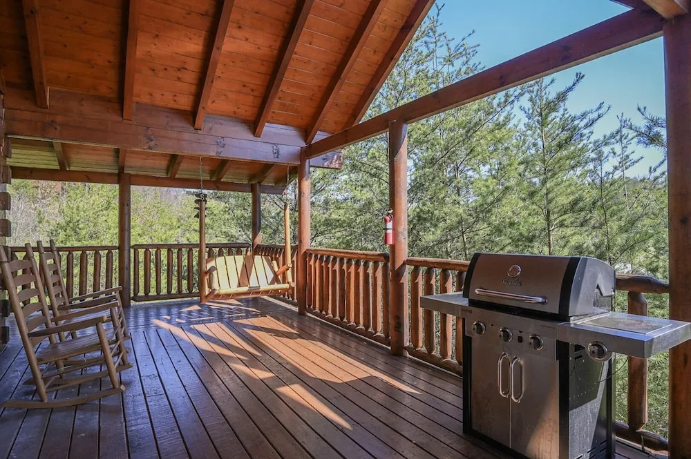 Hillside Retreat by Heritage Cabin Rentals