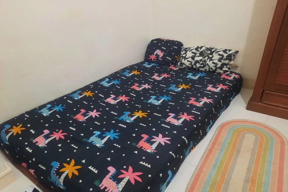 OYO Life 93160 Kost Jenny Karawang