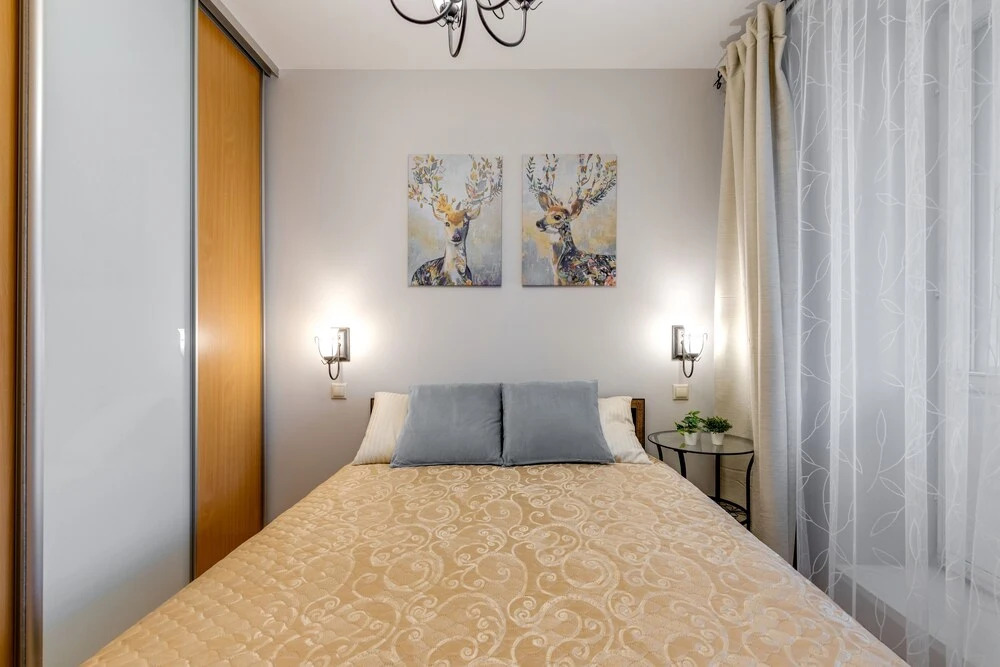 Simply Comfort - Spacious Apartment 10 min to Metro
